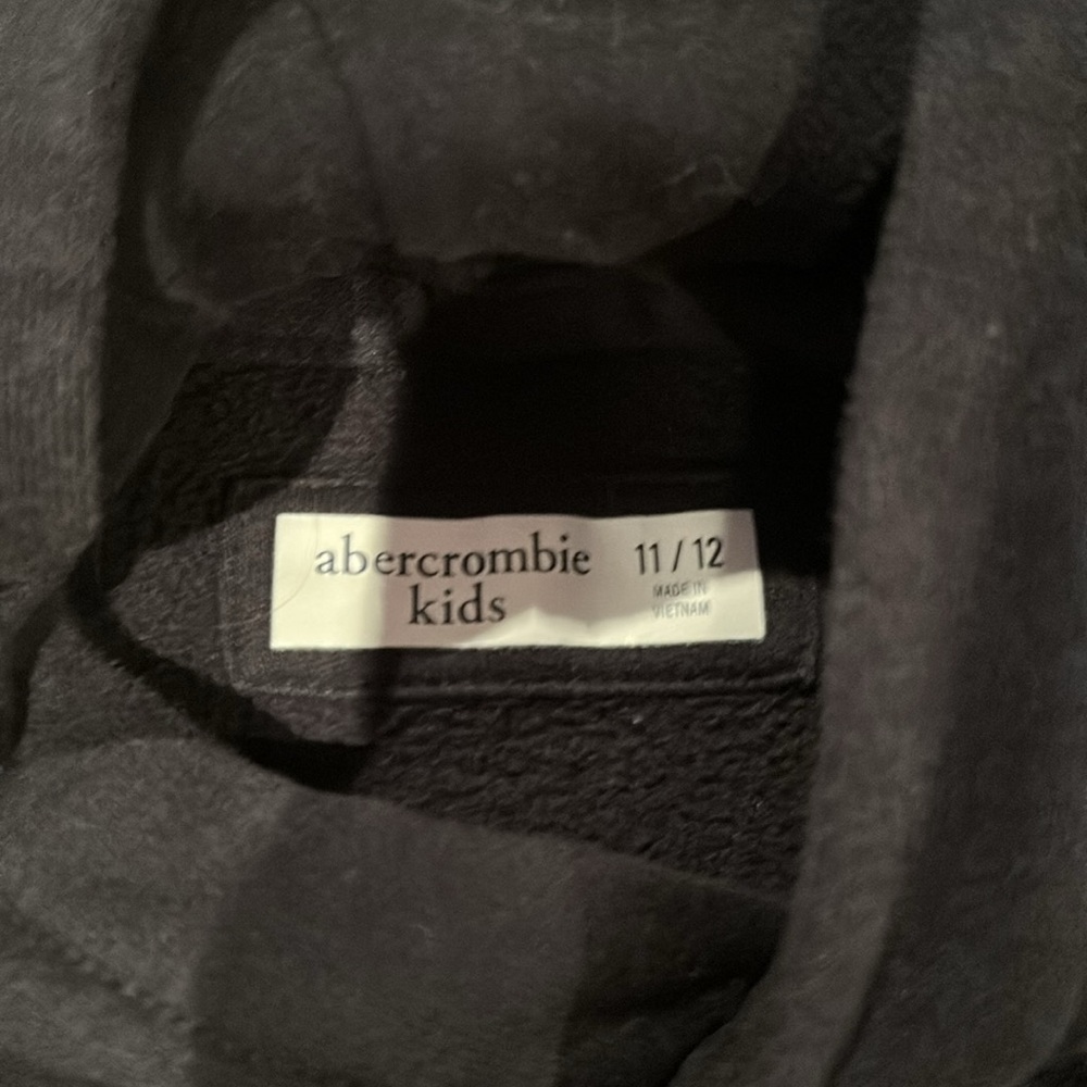 Boys Abercrombie Hoodie (LIKE NEW) (size 11/12) - Picture 2 of 2